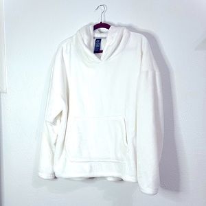 Champion size XL fluffy cream white hoodie with pocket